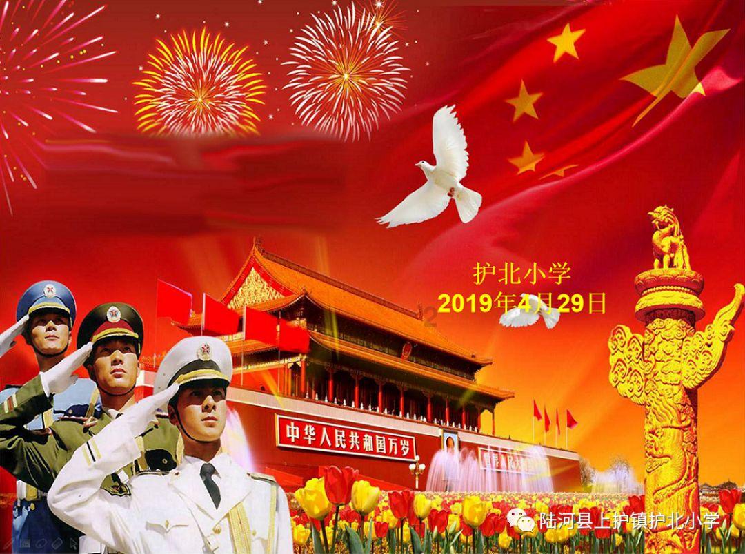 救援落湖男孩